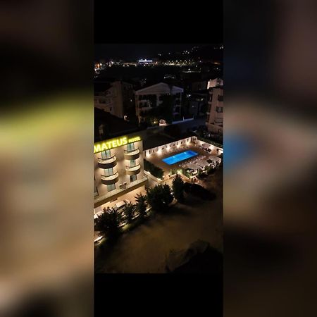 Mateus Hotel & Pool Jounieh Esterno foto