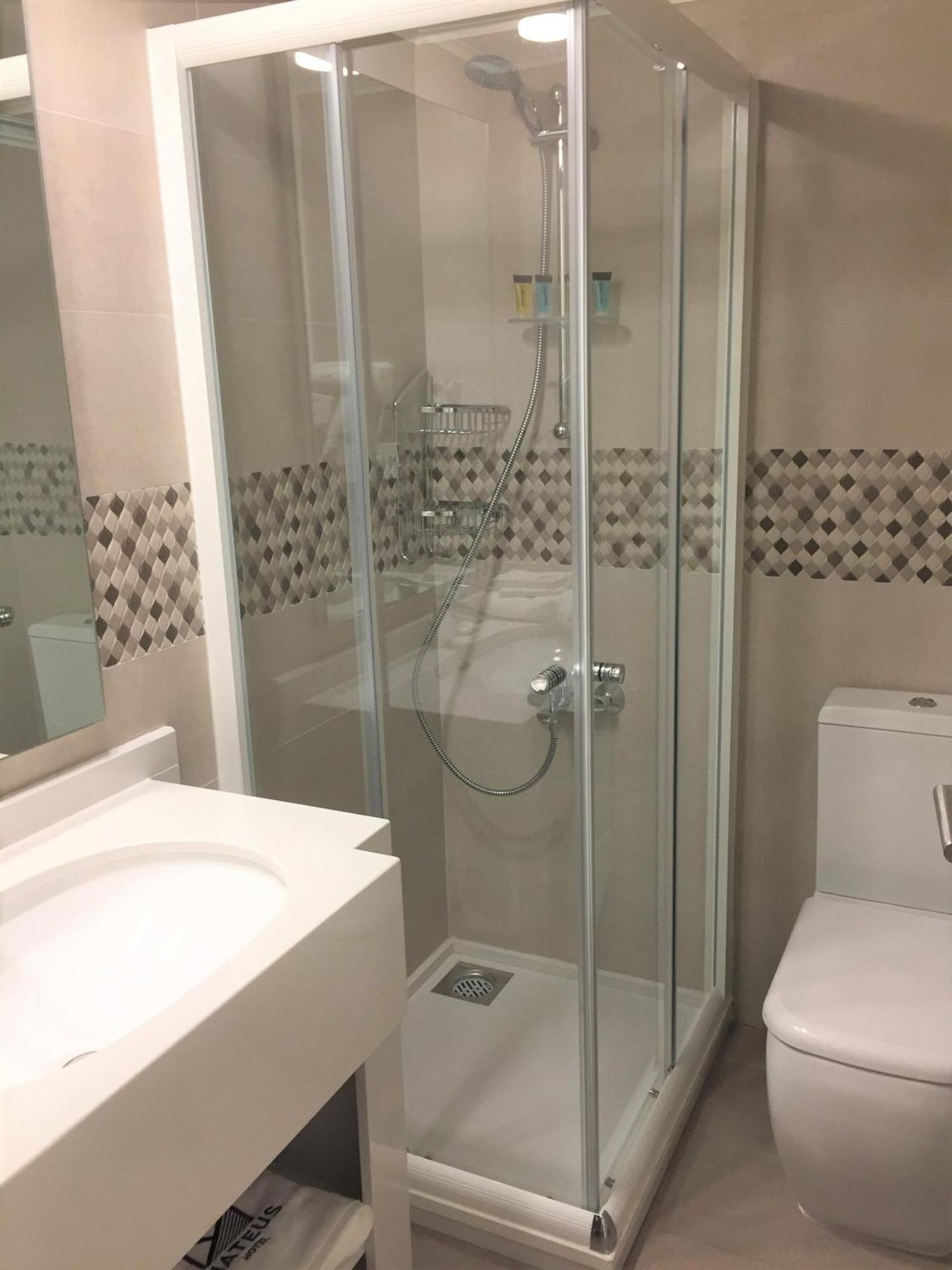 Mateus Hotel & Pool Jounieh Camera foto