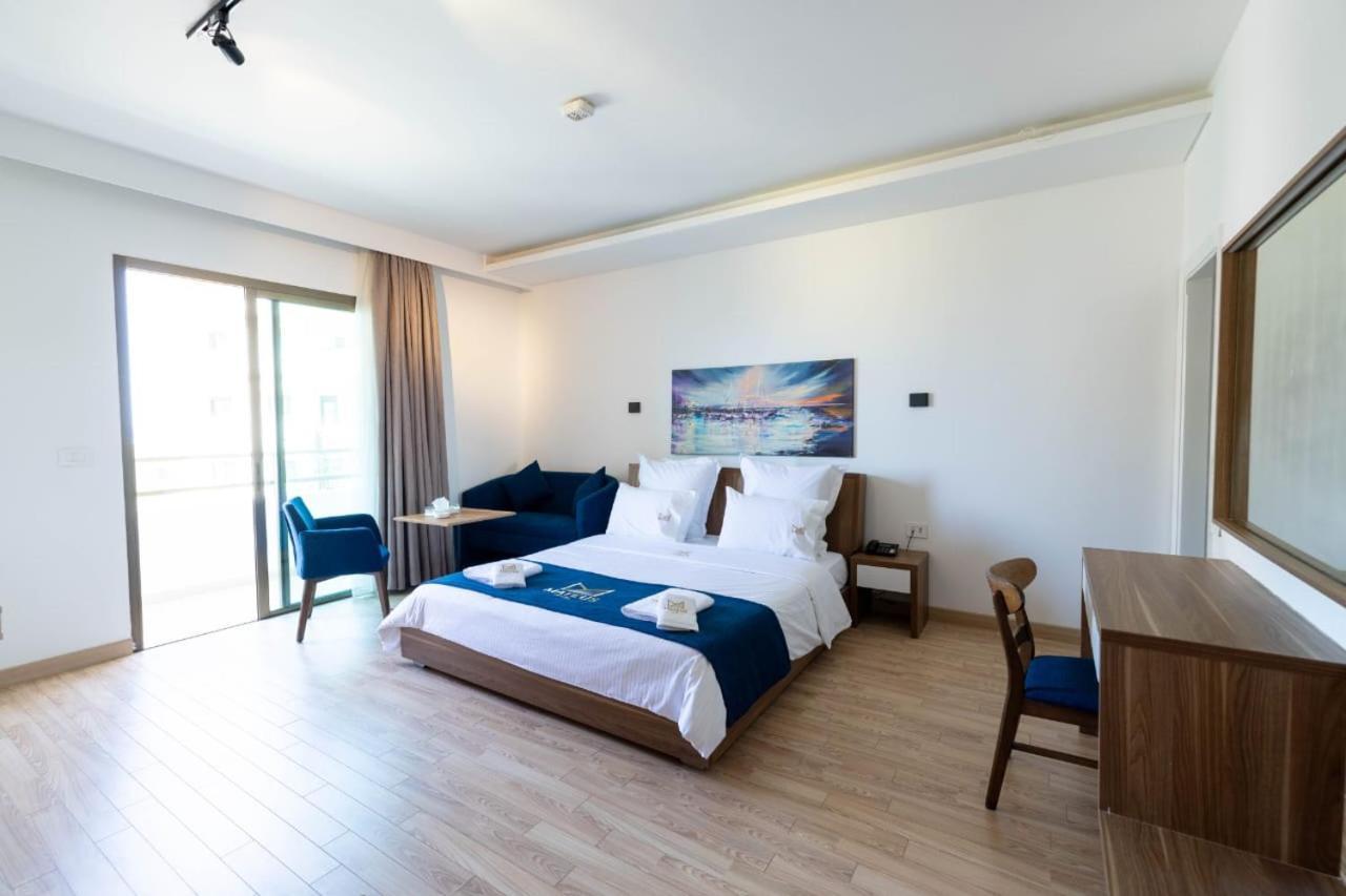 Mateus Hotel & Pool Jounieh Esterno foto
